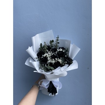 Monochrome | Floral Bouquet