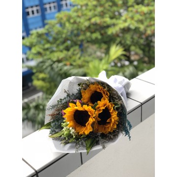 Sunflakes | Floral Bouquet